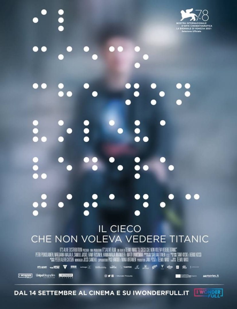 Locandina del film con scritte in braille